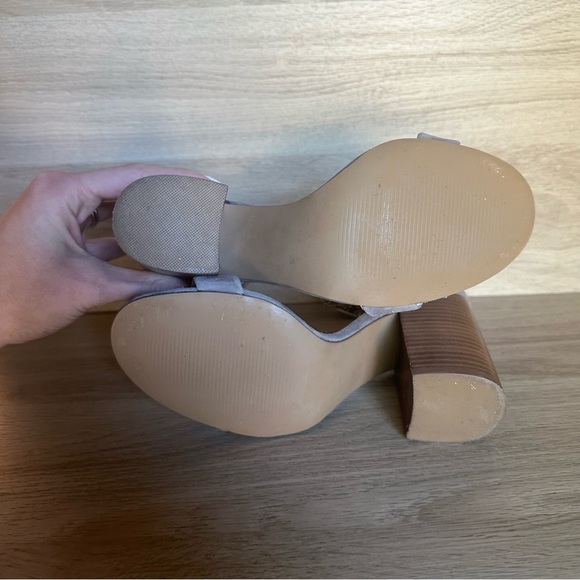 Steve Madden Carrson Suede Block Heel - Picture 5 of 6